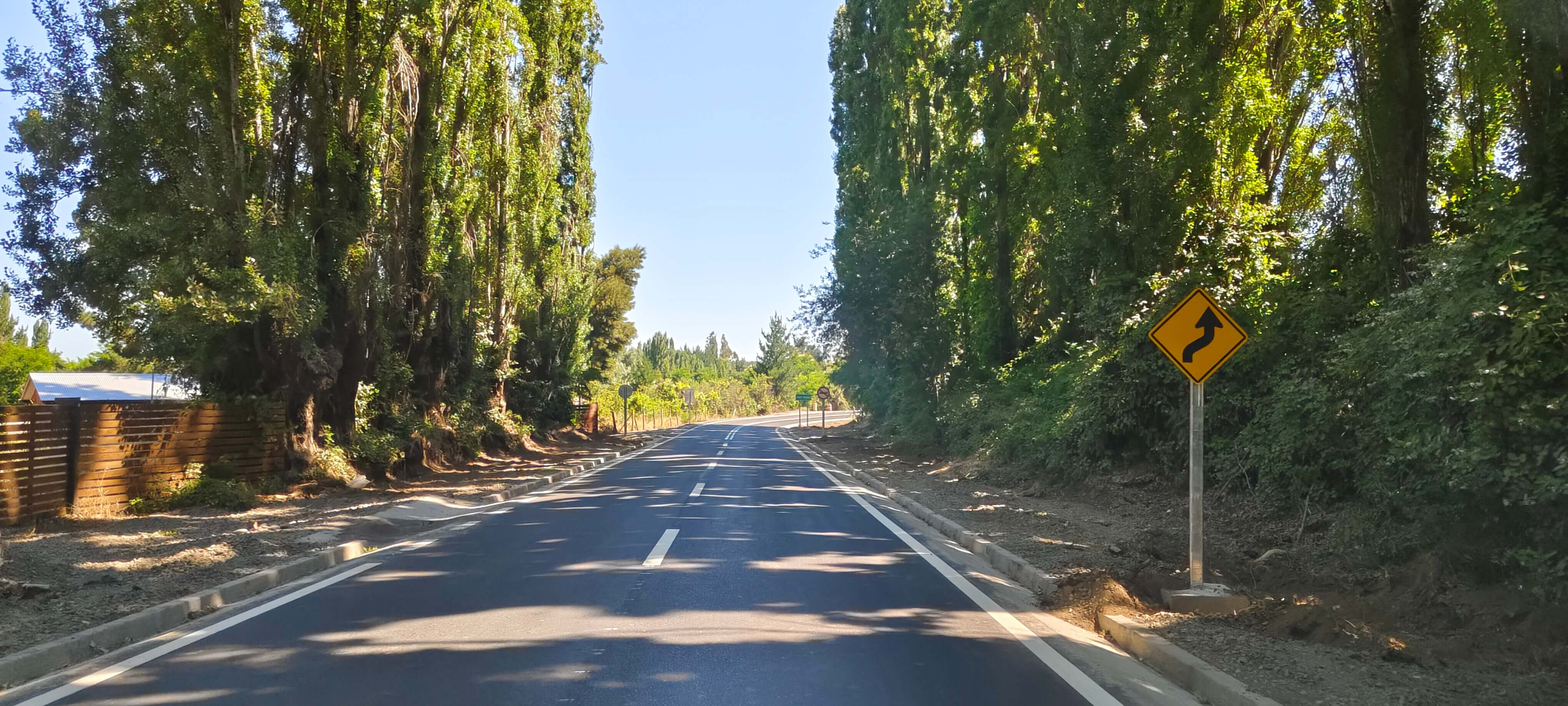 Obras viales Musal — maquinaria pesada en faena